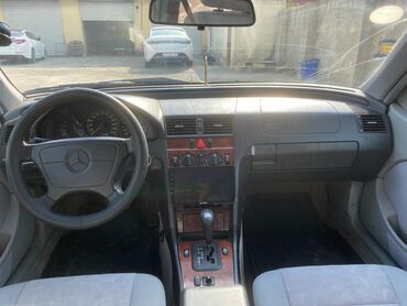 Mercedes-Benz: Mercedes-Benz C-Class: 1.8 l | 1997 il Sedan — 10