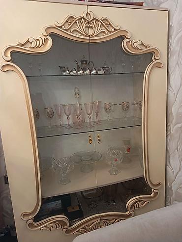 Bufetlər: Klassik üslubda vitrin-bufet - Material: MDF/Laminat korpus, ön hissə — 2