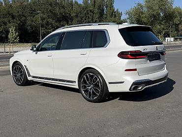 e34 4 4: BMW X7: 2024 г., 3 л, Автомат, Бензин, Внедорожник — 7