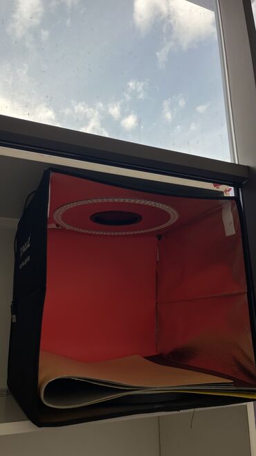 направляющие лампы: Lightbox (лайтбокс или фото бокс ), используется для предметной