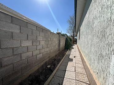 Продажа коттеджей и домов: 4 комнаты, 124 м², 6 соток, Бишкек, Кок-Жар ж/м Риэлтор at lalafo.kg — 27 Продажа коттеджей и домов: 4 комнаты, 124 м², 6 соток, Бишкек, Кок-Жар ж/м Риэлтор — 27