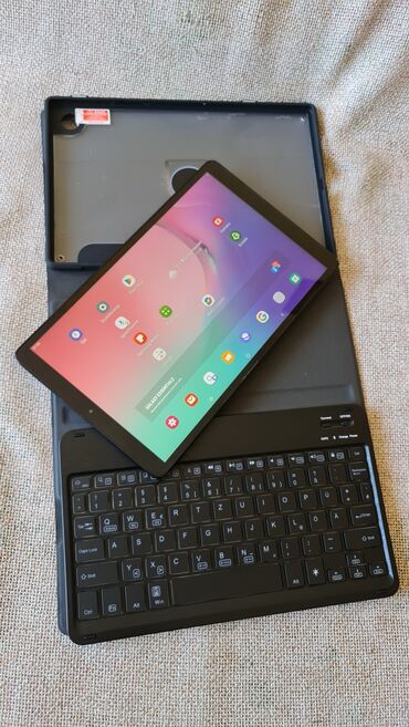 Tableti: Tablet kao nov nema mane, ima masku I blutut tastaturu,veliki 10 inca — 23