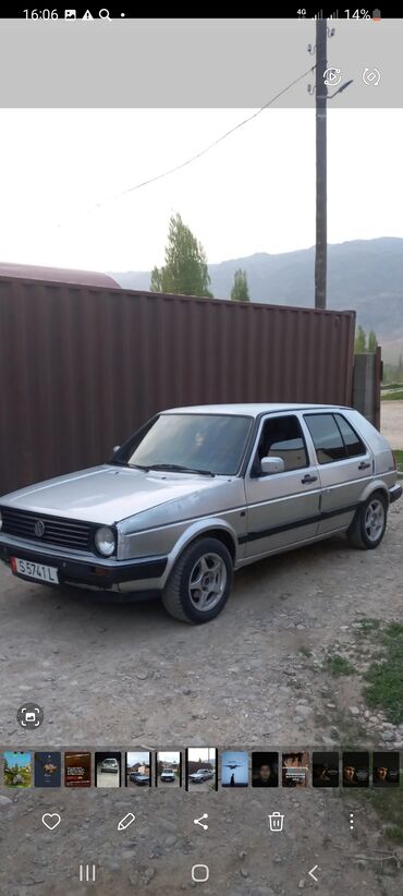 газ 3303: Volkswagen Golf: 1988 г., 1.8 л, Вариатор, Бензин, Седан