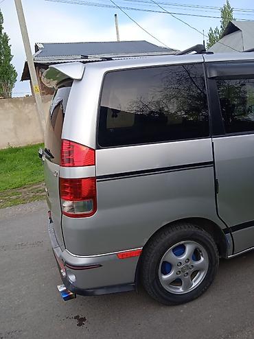 водный банан: Toyota Noah: 2005 г., 0.2 л, Автомат, Бензин, Минивэн — 8
