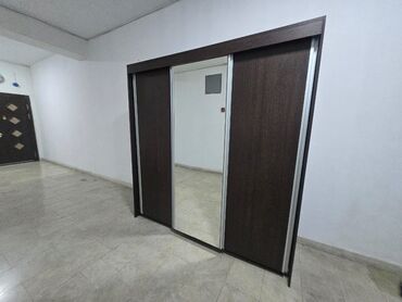 Dolablar: İşlənmiş, Açılan, Düz dolab, Qarderob, paltar dolabı