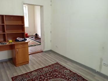пр чуй: Продаю квартиру барачного типв - Планировка: несколько смежных — 2