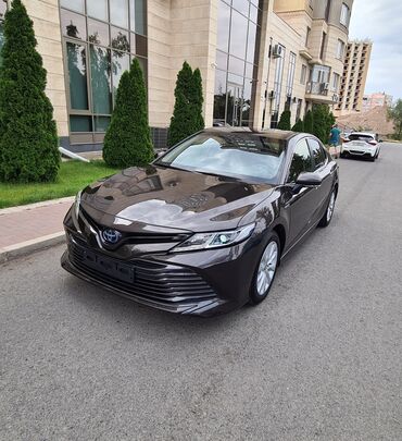 corolla runx: Toyota Camry: 2021 г., 2.5 л, Вариатор, Гибрид, Седан
