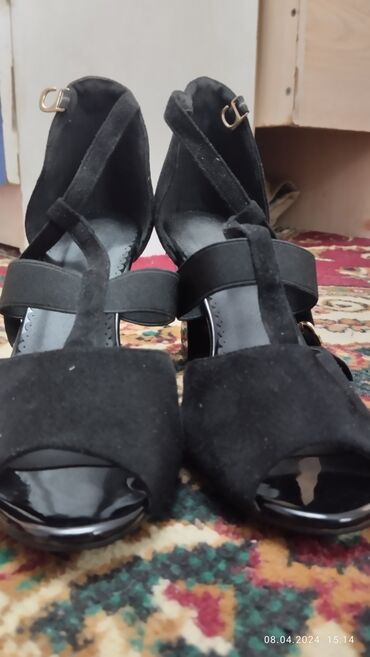 обувь для похода: Туфли 39, цвет - Черный