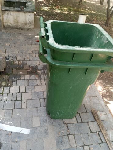 Zibil qablari iki ededi qiymet sondu, qapaqlari yoxdu
