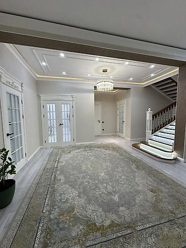 Продажа коттеджей и домов: 🚨 СРОЧНО ПРОДАЁТСЯ ДОМ! 🏙️ 6+ комнат — 360 м² 📍 Арча-Бешик (1 линия) — 10
