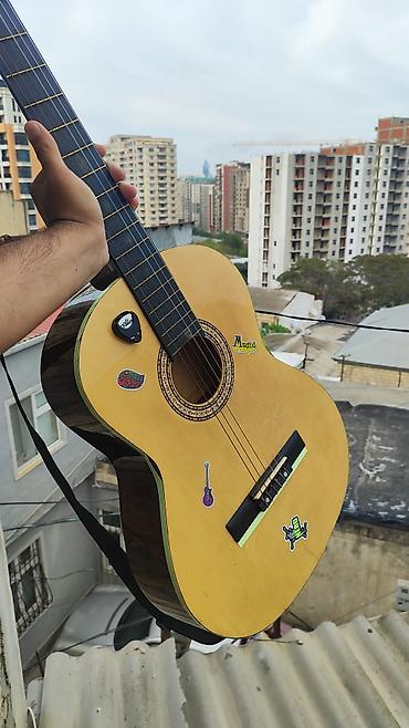ikinci el gitara: Klassik gitara, İşlənmiş, Rayonlara çatdırılma, Ünvandan götürmə, Ödənişli çatdırılma — 1