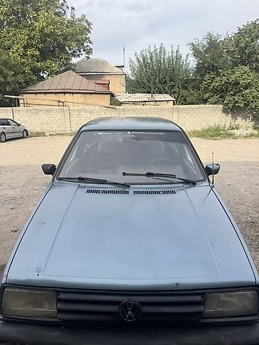 Volkswagen: Volkswagen Jetta: 1987 г., 1.8 л, Механика, Бензин, Седан — 4