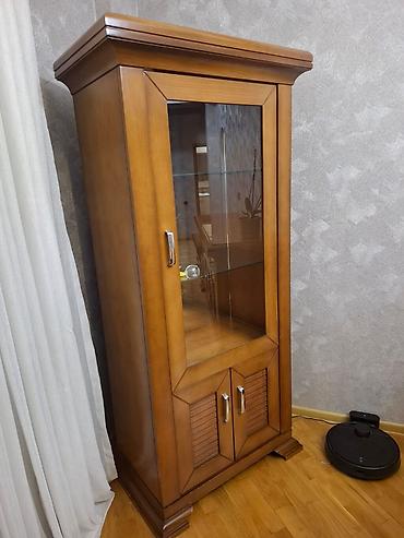 islenmis divan: Qonaq otağı üçün mebel dəsti. Şəxsi istifadədə olub, möhkəm və işlək — 1