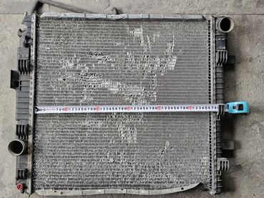 Радиаторы: Радиатор охлаждения двигателя Mercedes-Benz Atеgo, 2002г.в. Оригинал — 3