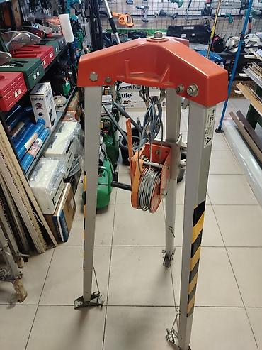 alet desti: Daşınan üçayaqlı mini kran – əl vinçi ilə Məhsul təsviri: - Üçayaqlı — 2