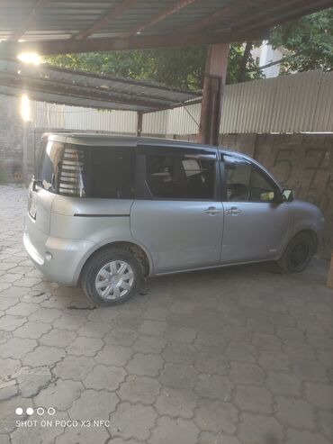 Toyota: Toyota Sienta: 2003 г., 1.5 л, Автомат, Бензин — 11