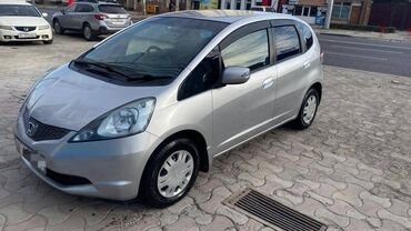 фит 2009: Honda Fit: 2009 г., 1.3 л, Вариатор, Бензин, Хэтчбэк