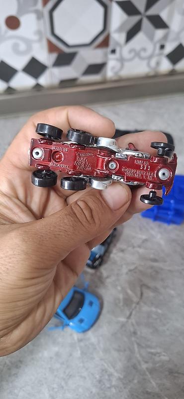 hot wheels oyuncaq dəsti: Uşaq oyuncaqları – kiçik avtomobil kolleksiyası. Məhsul təsviri: - — 3