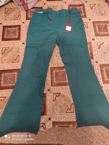 женские зеленые брюки: Повседневные брюки