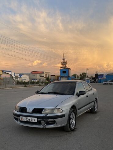 Mitsubishi: Mitsubishi Carisma: 2001 г., 1.6 л, Механика, Бензин, Хэтчбэк