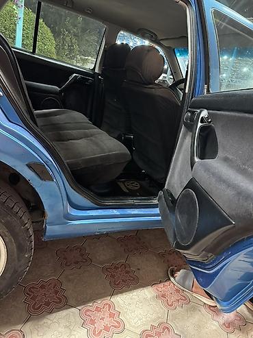 mazda 323 2003: Volkswagen Vento: 1993 г., 2 л, Механика, Бензин, Седан — 6