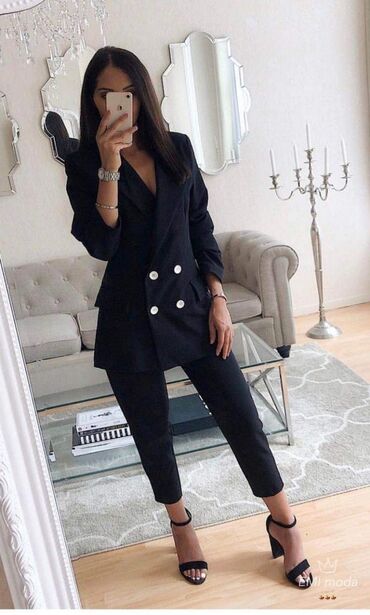 Kompleti: 3500 din — 11