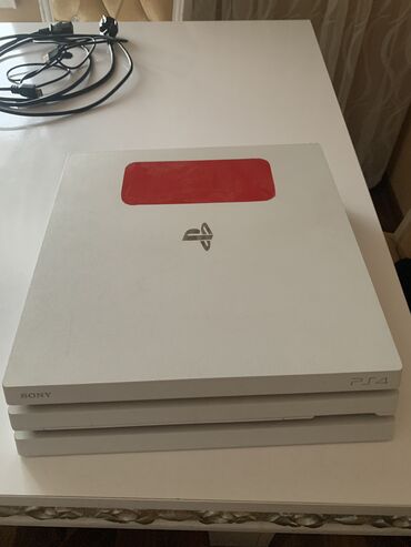 playstation 5 disksiz: Playstation pro 4 875 Gb yeri var içində oyun yoxdur hesabda yoxdur