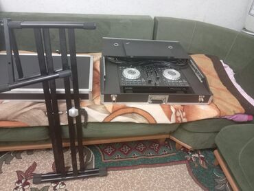 musiqi aletleri satisi: Dj apartı satılır təcilidi,az işlənib 2 3 ay,ciddi olanlar zəng etsin