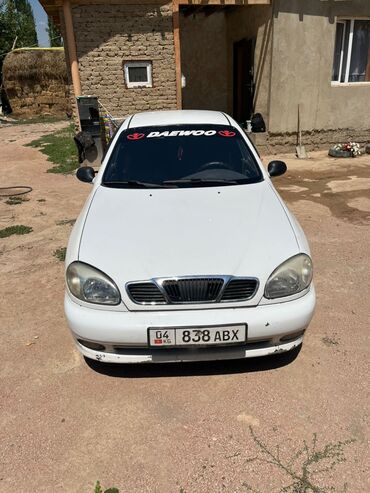 продаю или меняю на недвижимость: Daewoo Lanos: 1996 г., 1.3 л, Механика, Бензин, Седан