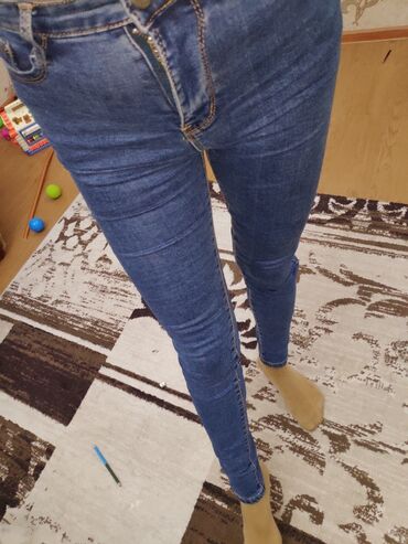 кулун колу в Кыргызстан | ЖЫЛКЫЛАР, АТТАР: Отдам даром джинсы синего цветарванные джинсы черного цвета