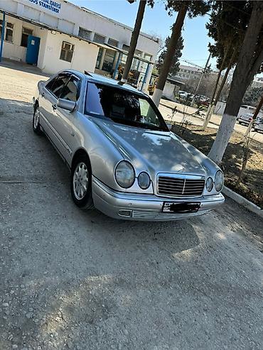 mercedes: Mercedes-Benz E 280: 2.8 l | 1997 il Sedan — 1