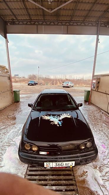 Volkswagen: Volkswagen Golf: 1995 г., 2 л, Механика, Бензин, Хэтчбэк — 6