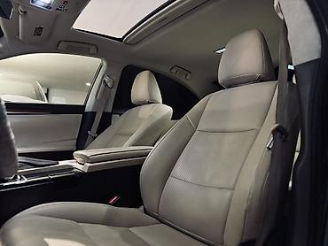 Lexus: Lexus ES: 2017 г., 2.5 л, Гибрид — 23