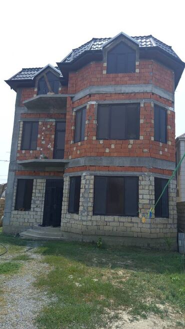 Həyət evləri və villaların satışı: 6 otaqlı, 400 kv. m, Yeni təmirli