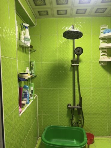 Həyət evləri və villaların satışı: Ev Maştağa Qəsəbəsi düz yolun kənarında yerləşir. Kiçik həyəti var o — 15