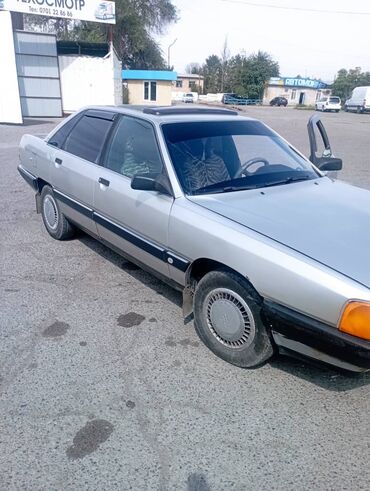 Audi: Audi 100: 1987 г., 1.8 л, Механика, Бензин, Седан