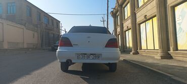 Daewoo: Daewoo Nexia: 1.5 l | 1997 il Sedan — 2