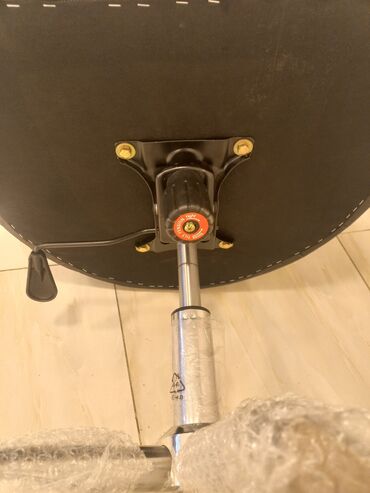 Salon, tibbi kreslolar: Yeni, Saş kəsimi kreslosu — 12