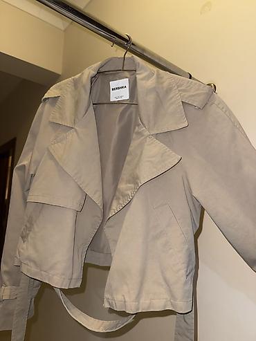 kisi plaslari trenc: Plaş, Bershka, S, rəng - Bej — 2