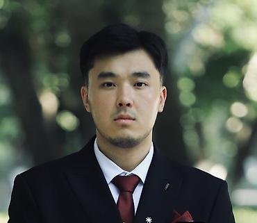 Мне 24 года, владею китайским языком на уровне HSK 5. Ищу работу