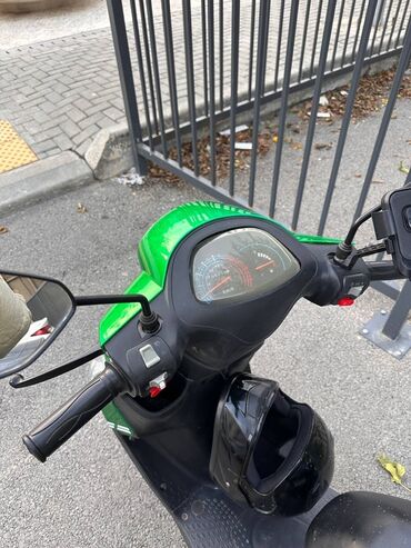 Mopedlər,skuterlər: - ZIGZAG, 5000 km — 2