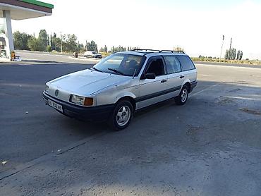 гур е39: Volkswagen Passat Variant: 1990 г., Кол менен иштөөчү, Бензин, Универсал — 1