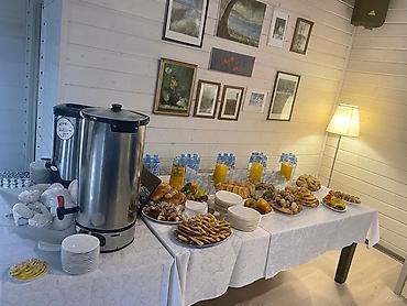 Выездные банкеты: Банкет, Фуршет, Кофе-брейк, Пикник. Выполняем полный цикл: • — 8