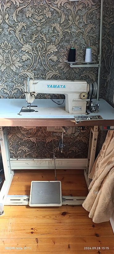 Yamata sənaye tikiş maşını – stol və ayaq pedalı ilə - Brend/model