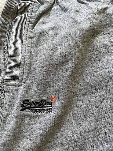 Bermude i šortsevi: Superdry muške šorts trenerke – Orange Label, Slim Fit - Model — 3
