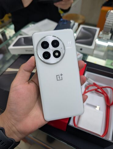 бу телефоны в бишкеке редми: OnePlus 13, Колдонулган, 512 ГБ, түсү - Ак, 2 SIM
