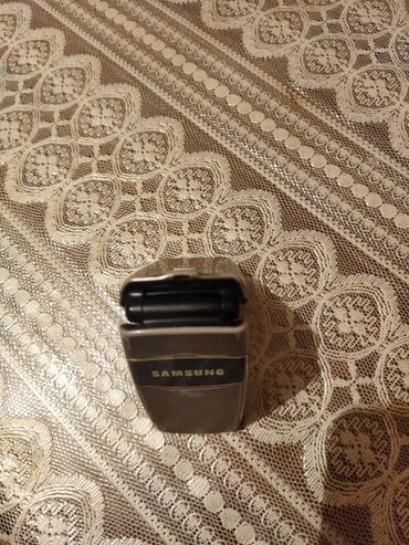 Samsung: Samsung D900, rəng - Boz, Düyməli — 9