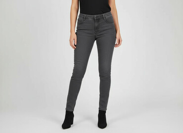 krótkie legginsy modelujace: Bershka, Jeansy damskie, rozmiar L