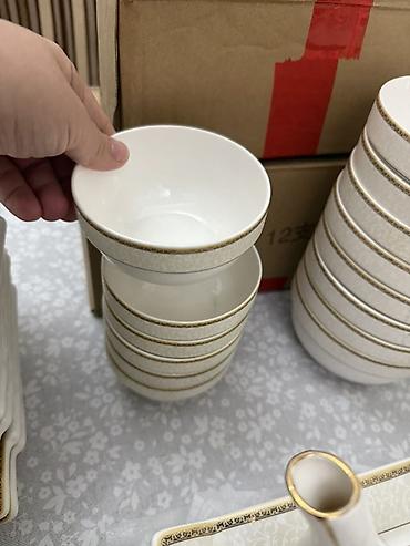 Наборы посуды: Набор фарфоровой посуды с золотым кантом - Материал: тонкий фарфор — 10