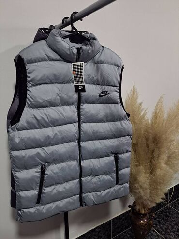 kvalitetne zimske jakne: Jacket M (EU 38), color - Black